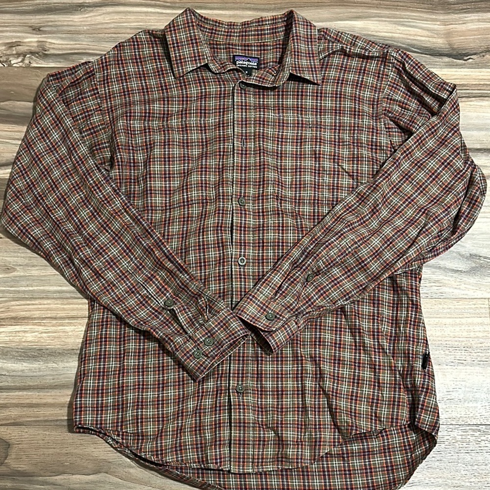 Patagonia Mens M Organic Cotton Long Sleeve Button Casual Shirt Green Red Blue